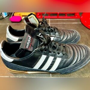 Adidas Mundial Goal shoes, Men’s size 8